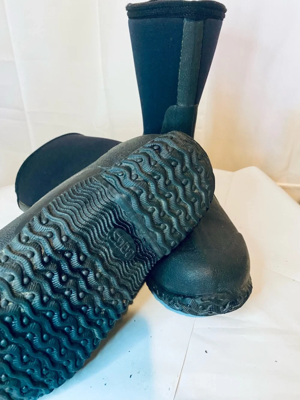 Bogs Women's Blue and Black Winter Rain Boots Size 8